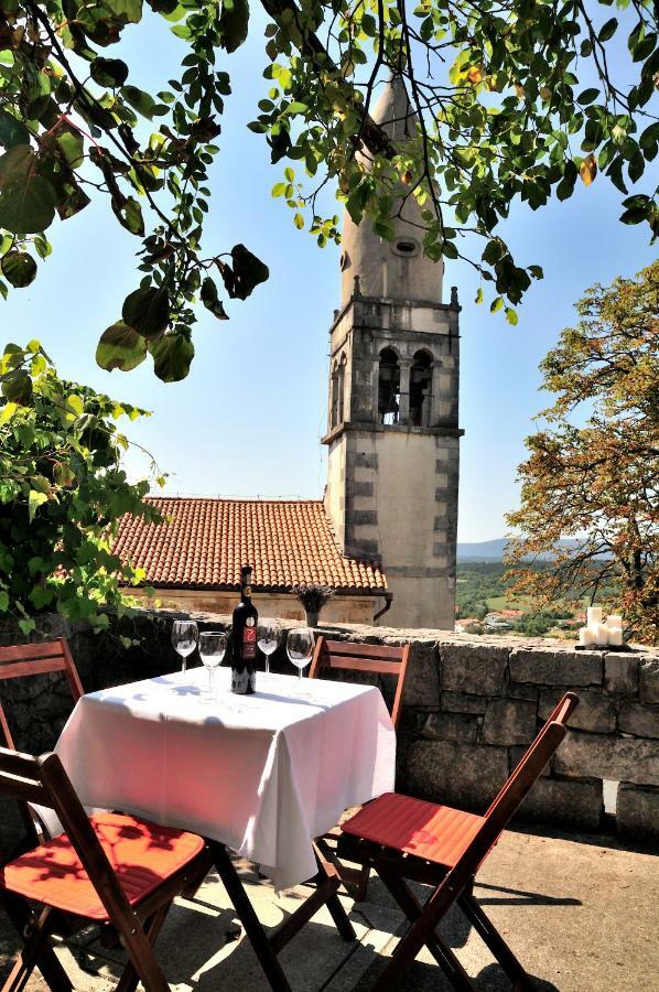 Blackbird House Stanjel Historic Center Bagian luar foto