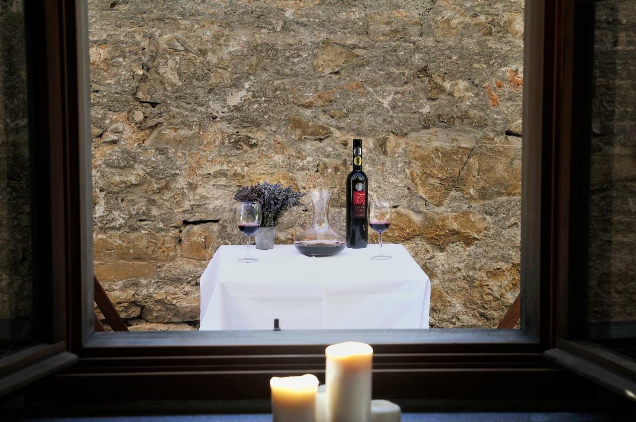 Blackbird House Stanjel Historic Center Bagian luar foto