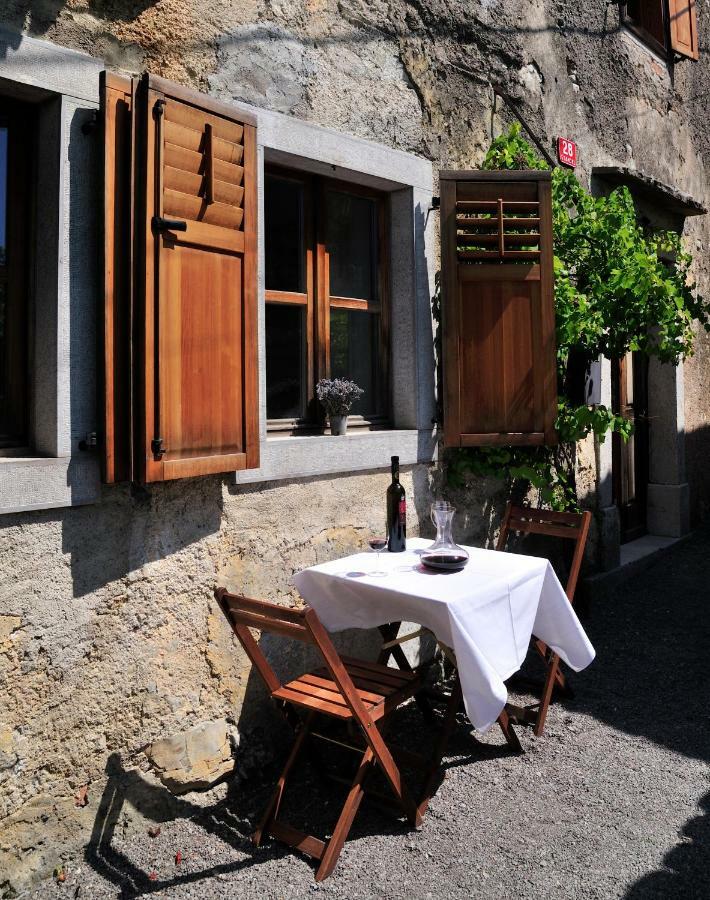 Blackbird House Stanjel Historic Center Bagian luar foto