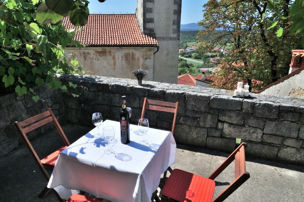 Blackbird House Stanjel Historic Center Bagian luar foto